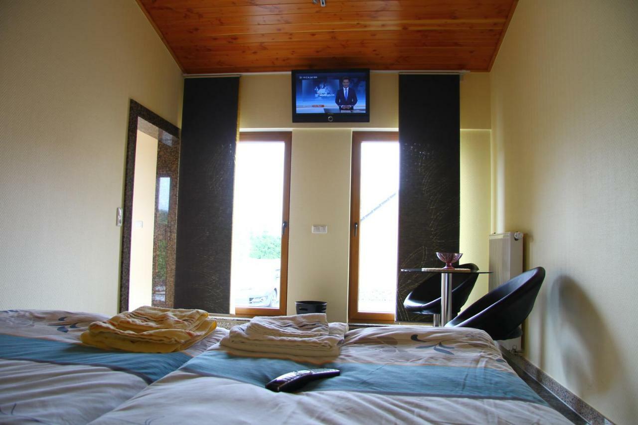 Bed and Breakfast Bistro Im Ring Quiddelbach Zewnętrze zdjęcie